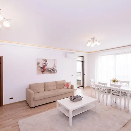 Isaran 3p Apartment Brasov